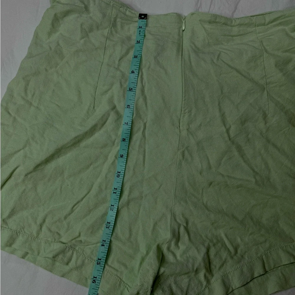April Kiss Linen Beach Shorts Lime Green with Waist Tie โข Size: Large - Picture 4 of 9